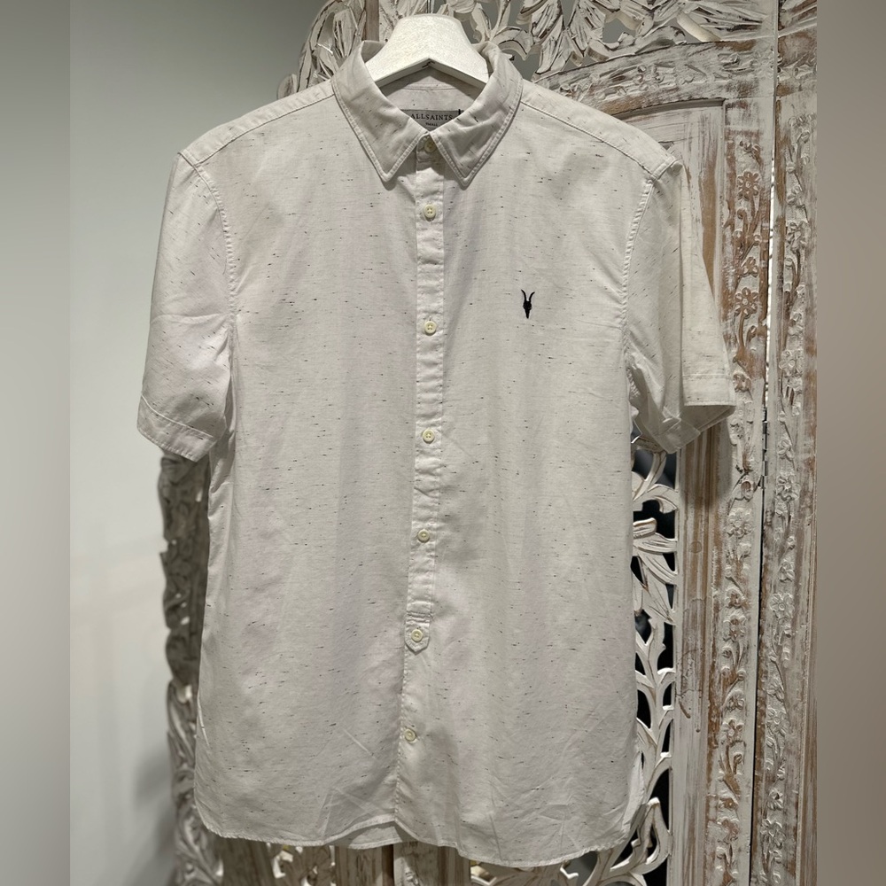 Allsaints Short-Sleeve White Oxford Shirt with Subtle Speckle & Logo